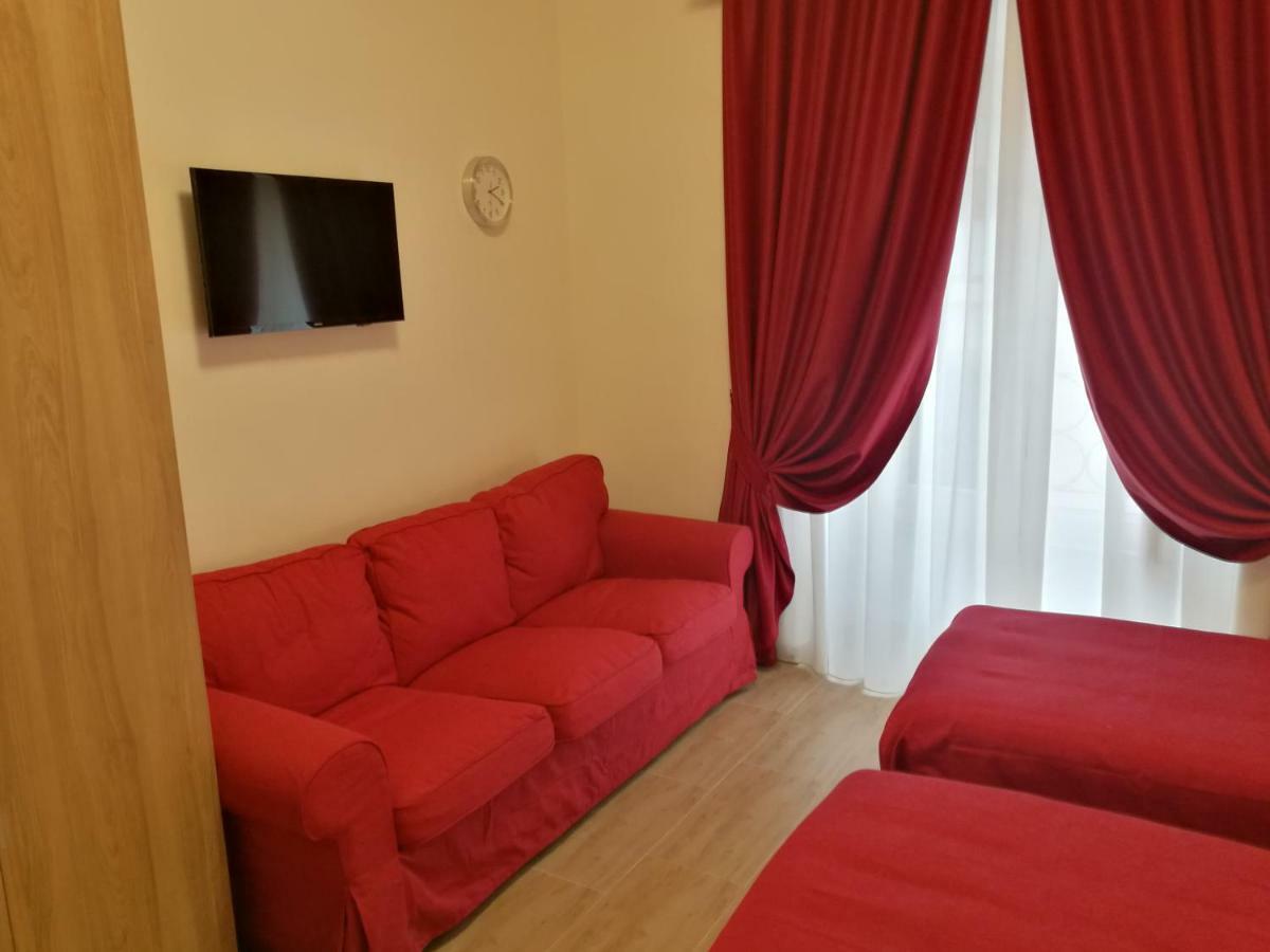 Al Trenino Accomodation Hotel โรม ภายนอก รูปภาพ